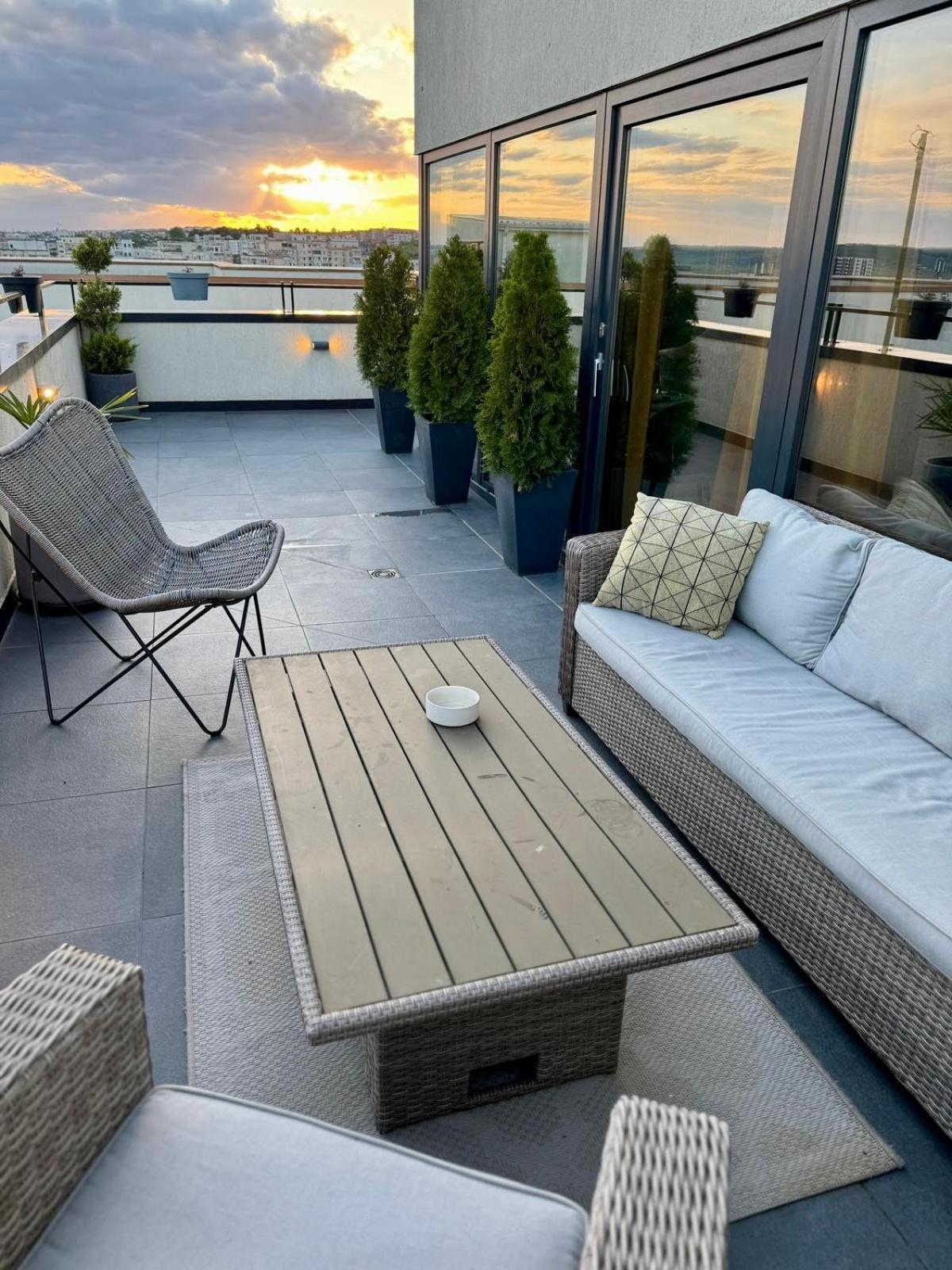 Penthouse Exclusive View , Iasi Apartment ภายนอก รูปภาพ